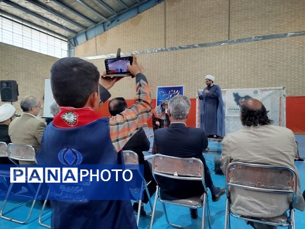 حضور پر شور خبرنگاران پانا در جشن کتاب روستای فدافن