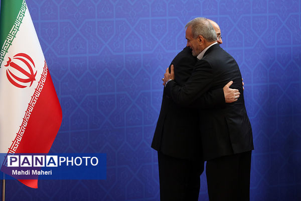 ورود مهمانان مراسم تحلیف رئیس‌جمهوری به مجلس شورای اسلامی 