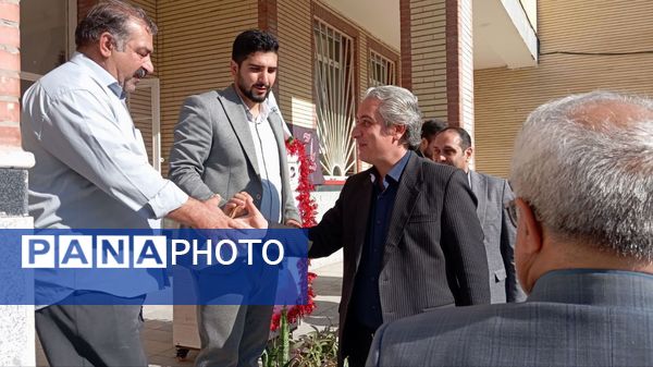 انتخابات شورای دانش‌آموزی در مدارس خدا آفرین 