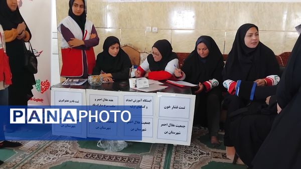 میز خدمت مسئولان در نماز جمعه شهر وردنجان