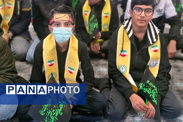 گرامیداشت ایام فاطمیه و هفته بسیج در مدرسه شهید همت؛ ادای احترام به فرهنگ ایثار و معلم شهید احمدرضا کمانی 