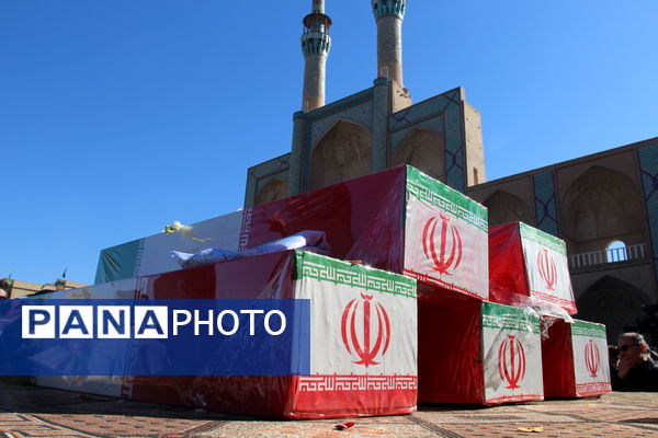 مراسم وداع با ۷ پیکر شهید گمنام هشت سال دفاع مقدس