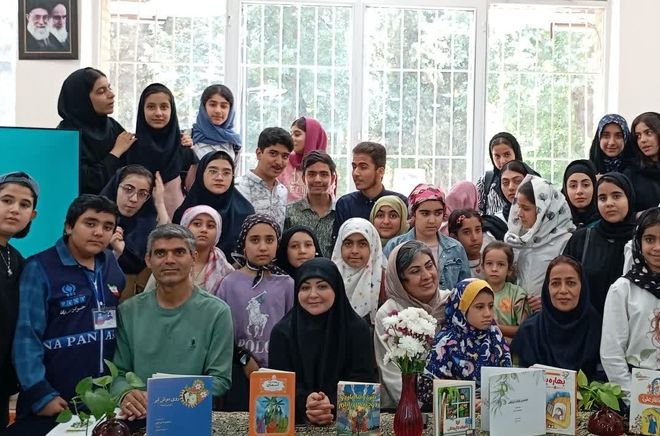 درخت مقاومت؛ کلاس شعر و داستان برای یاد دادن پایداری به آینده‌سازان شیراز


