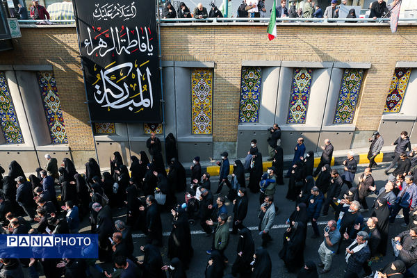 تشییع پیکر مطهر ۱۰۰ شهید گمنام