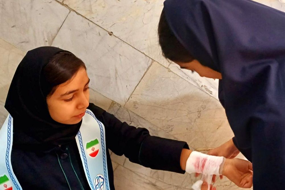 بیست و هفتمین مانور زلزله و ایمنی در دبیرستان مهر نیشابور