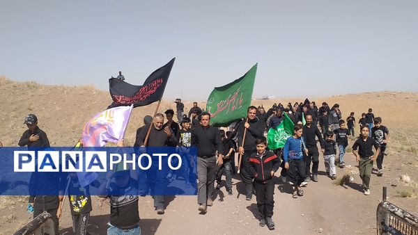 سربالا راهی نو برای جاماندگان اربعین، سفری پیاده به مزار کلاته بایزید