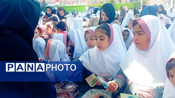 جشنواره غذا در مدرسه راه نور همدان