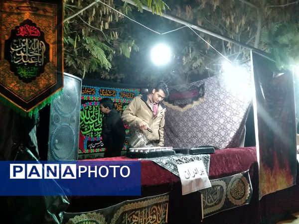 برپایی ایستگاه صلواتی توسط مسجد امام سجاد (ع) در شهرستان خلیل‌آباد 