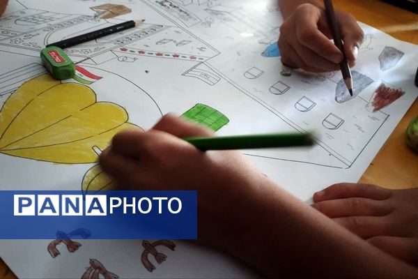 برگزاری حلقه قرآن و ایستگاه نقاشی به‌مناسبت هفته کودک همزمان با نماز جمعه در داریون 