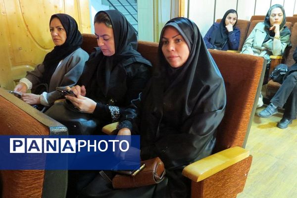 کارگاه آموزش پیشگیری از حوادث ترافیکی در ناحیه یک شهرری