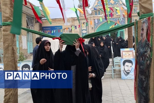 اعزام دانش‌آموزان شهرستان کهک قم به اردوی راهیان نور