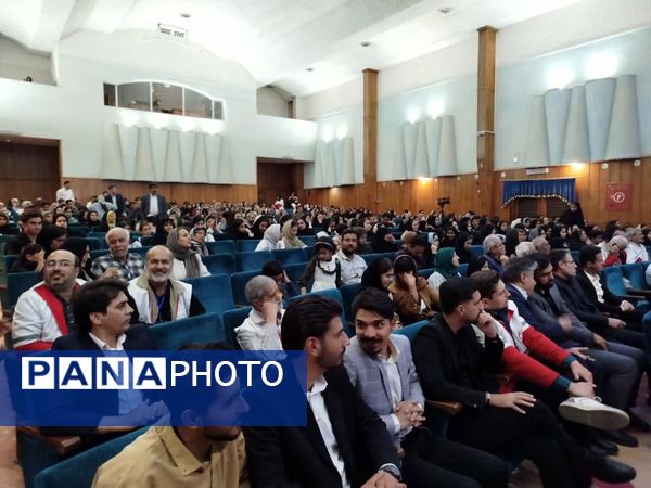مراسم پرشکوه تجلیل از امدادگران هلال احمر شهرستان کاشمر 