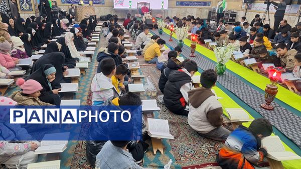 محفل هفتگی انس با قرآن به میزبانی استان البرز در آستان امامزاده حسن(ع) کرج