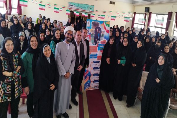 رویداد بزرگ زیست عفیفانه در دبیرستان دخترانه پروین اعتصامی شهر بهارستان