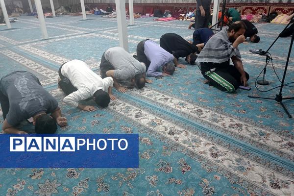 مراسم معنوی اعتکاف در مسجد اعظم حضرت ابوالفضل (ع) بهارستان دو