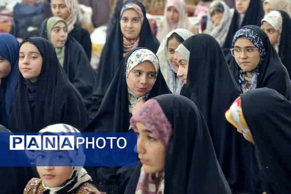 دانش‌آموزان شهرستان قرچک مهمان خلوت سه‌روزه با خدا شدند