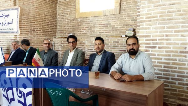 میز خدمت ادارات نیشابور در نماز جمعه 