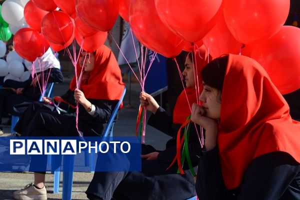 جشن حضور تا ظهور در هنرستان فرزانگان بهارستان ۲