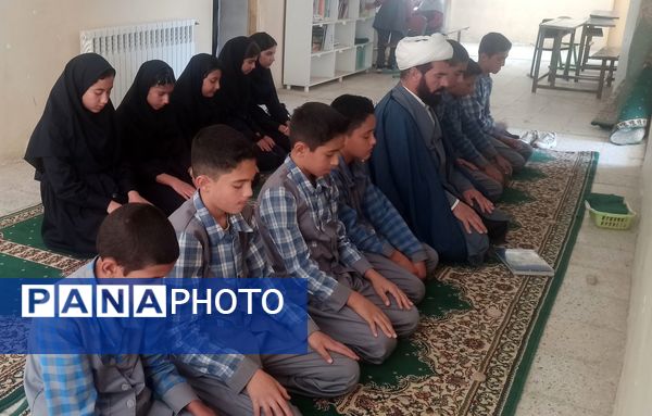 عطر بندگی در دبستان شهید رحمت الله قلعه یزدانی 