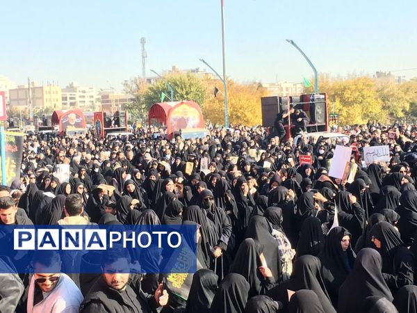 اجتماع بزرگ عزاداران حضرت زهرا(س) همزمان با تشییع شهیدان گمنام دفاع مقدس