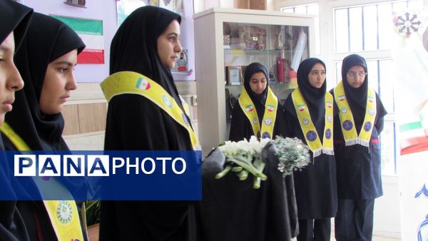 بازدید رئیس سمپاد خراسان رضوی از دبیرستان فرزانگان نیشابور