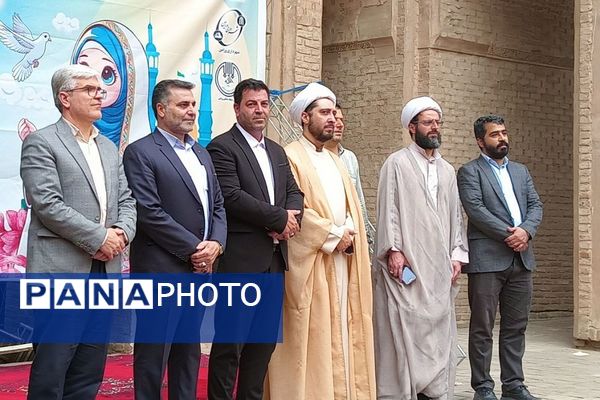 جشن بزرگ دخترانه به‌مناسبت دهه کرامت