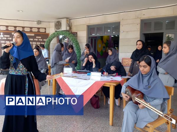 گرامیداشت روز حافظ و خوشنویسی در دبیرستان آرمینه مصلی نژاد ناحیه ۶
