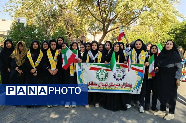 13 آبان؛ تجلی بیداری و استکبارستیزی دانش‌آموزان