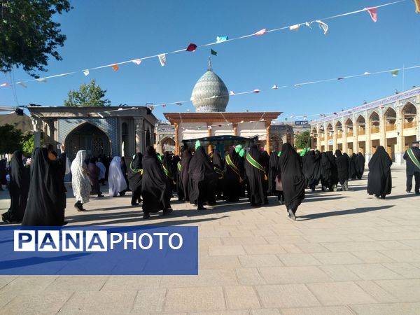 شادپیمایی و تجمع بزرگ دختران فاطمی در سومین حرم اهل بیت(ع)