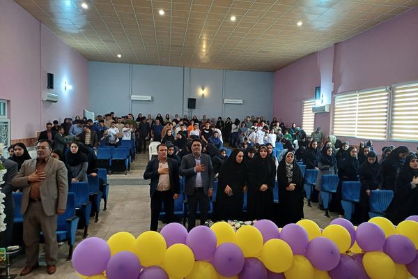 آیین تجلیل از فرهنگیان و دانش‌آموزان مقام‌آور مسابقات ورزشی 