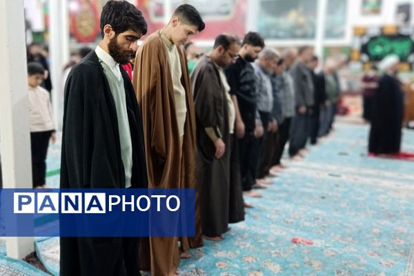 مراسم معنوی اعتکاف در مسجد اعظم حضرت ابوالفضل (ع) بهارستان دو