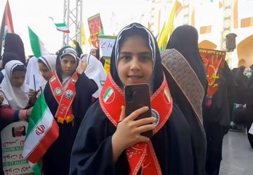 روایت اتحاد و غیرت دانش‌آموزان یزدی در راهپیمایی ۱۳ آبان