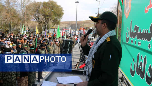 نمایش اقتدار بسیجیان در نورآباد به‌مناسبت هفته بسیج مستضعفین