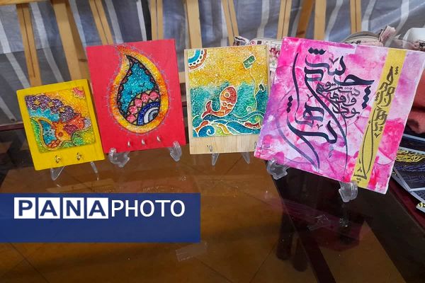 جشن توانمندی زنان  در نمایشگاه بانوان دانشگاه آزاد ملارد