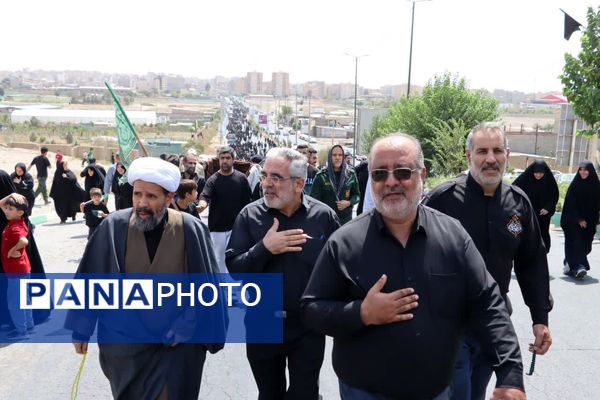 مراسم پیاده‌روی جاماندگان اربعین در محمدشهر کرج