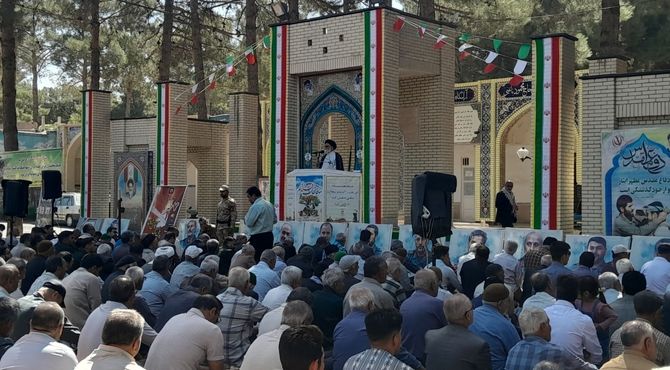 نماز جمعه در جوار شهدای نیشابور