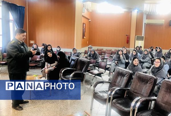 گرامیداشت هفته پیشگیری از آسیب های اجتماعی درناحیه ۶ مشهد