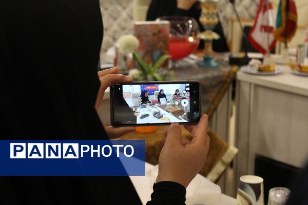 همایش بزرگداشت حافظ شیرازی در اداره آموزش و پرورش کهریزک