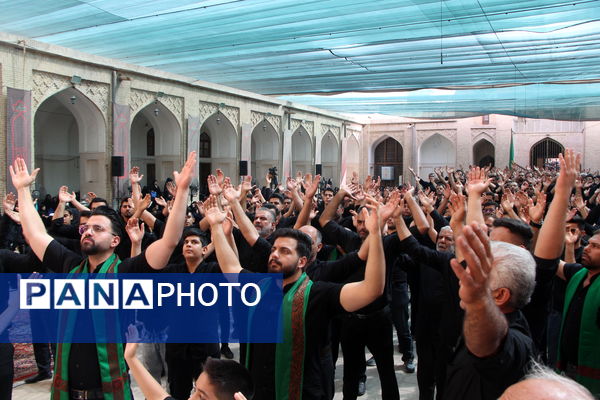 تجمع هیات‌های مذهبی در مسجد ملااسماعیل یزد
