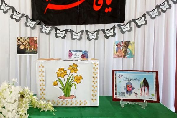 عزاداری به مناسبت شهادت حضرت زهرا (س) در دبستان حضرت زینب(س) مروست 