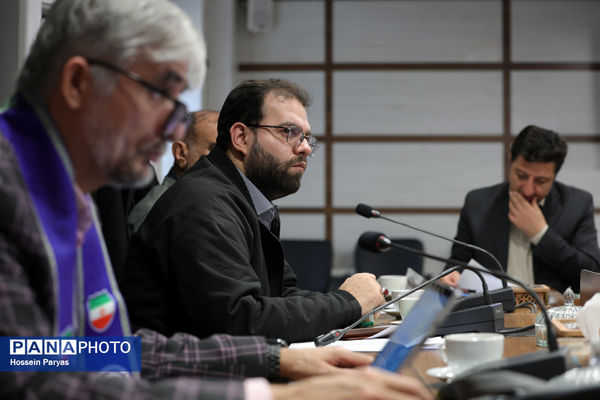 جلسه مدیران استان‌ها با شورای معاونان سازمان دانش‌آموزی 