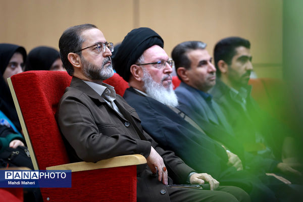 مراسم آموزش کاروان‌های عمره دانش‌آموزی به دانش‌آموزان عازم سرزمین وحی