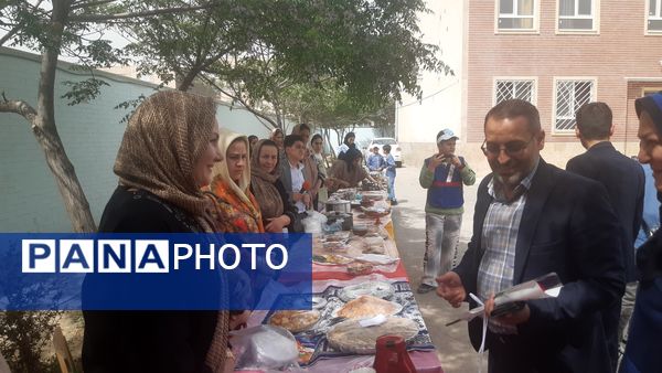 برگزاری جشنواره سفیران سلامت در آموزشگاه پسرانه حاج فرمان ولی محمدی صفادشت