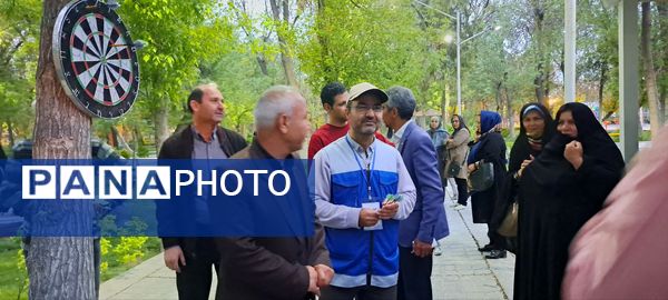 مسابقات استعدادیابی دارت ویژه بانوان در پارک صیاد شیرازی شیروان