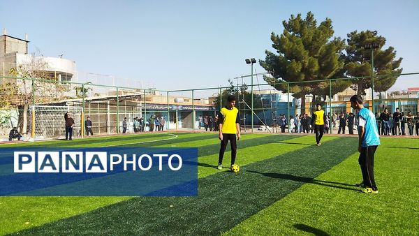 روز اول از مسابقات فوتبال المپیاد ورزشی دبیرستان شاهد ابوذر غفاری نیشابور 