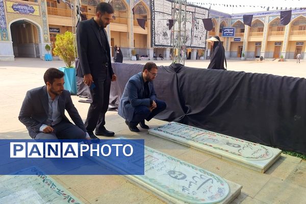 قائم مقام سازمان دانش‌آموزی در حرم مطهر حضرت احمد ابن موسی (ع) در شیراز