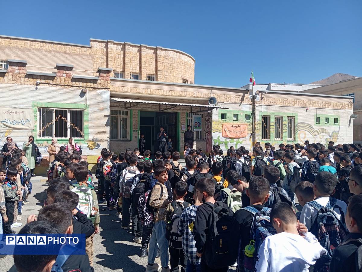 جشن پرشکوه آغاز سال تحصیلی جدید در مدرسه ابتدایی فتحیان بانه