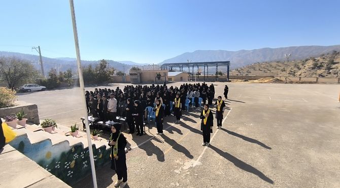 روز دانش‌آموز در آموزشگاه شبانه‌روزی امام حسین(ع) منطقه میانکوه