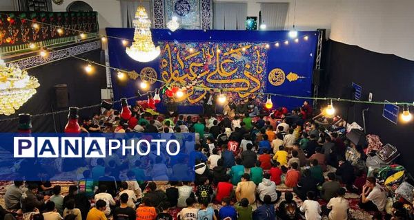 مراسم اعتکاف دانش‌آموزی در اولین روز اعتکاف در ساوجبلاغ