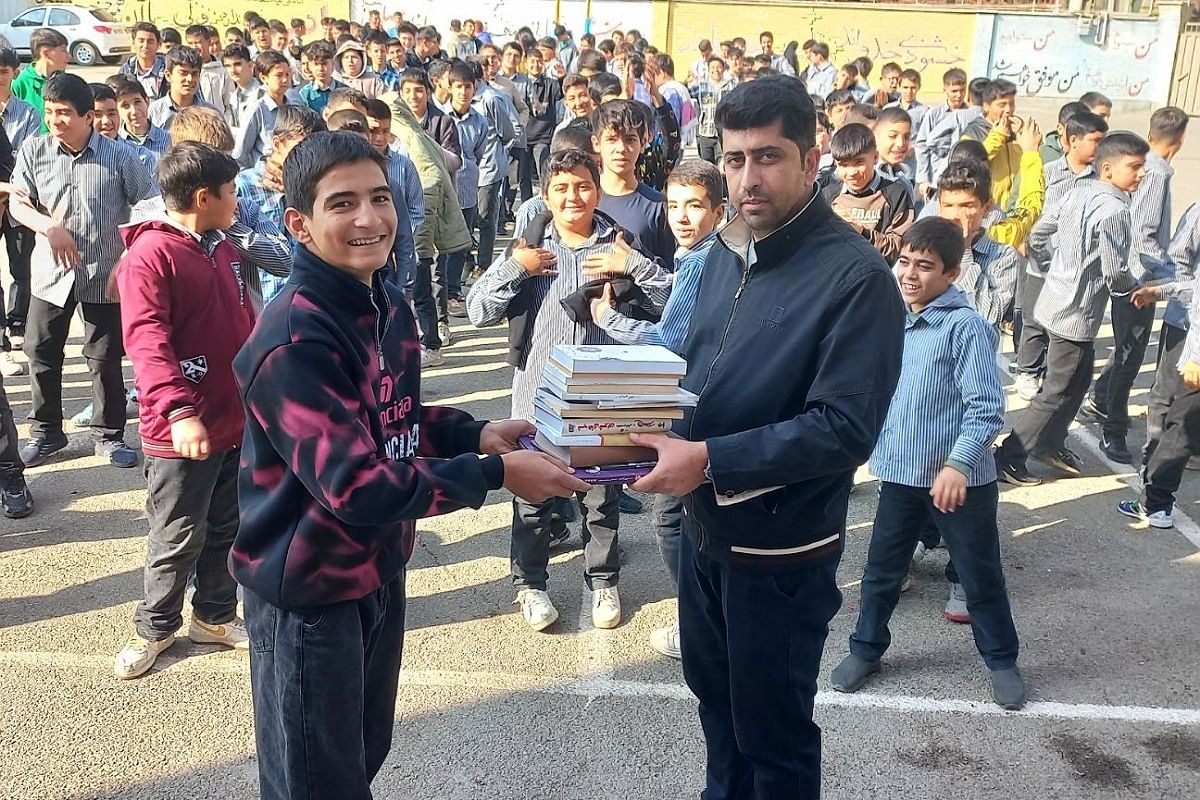 اجرای پویش نذر کتاب، بذر آگاهی در کهریزک